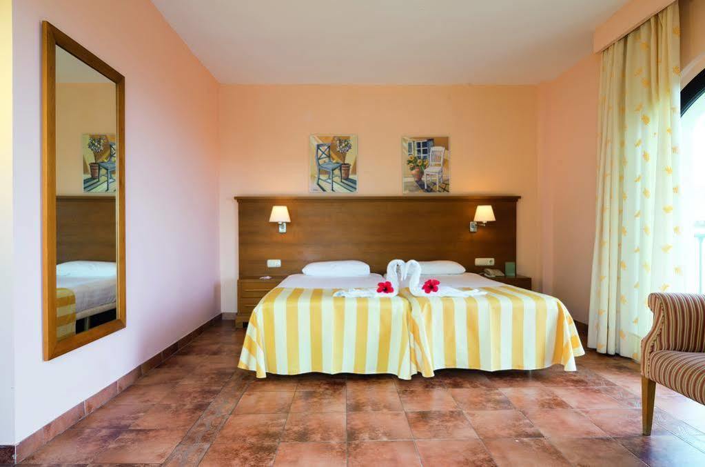 Aldiana Club Costa Del Sol Hotel Alcaidesa Exterior photo